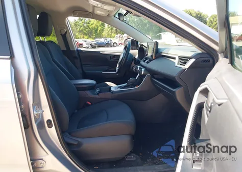 2019 Toyota Rav4 Le z USA, uszkodzony, nr VIN 2T3G1RFV0KC034023